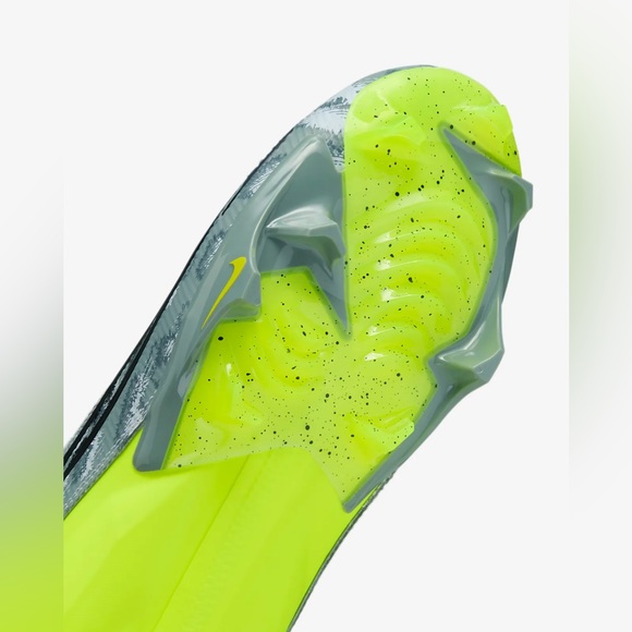 Nike Vapor Edge Elite 360 2 Football Cleats Volt Black FB3347-703 Men’s Size 14 - Picture 7 of 11